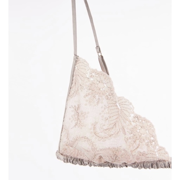 Zara RHINESTONE LACE BRA
LIGHT PINK​ - Picture 3 of 4